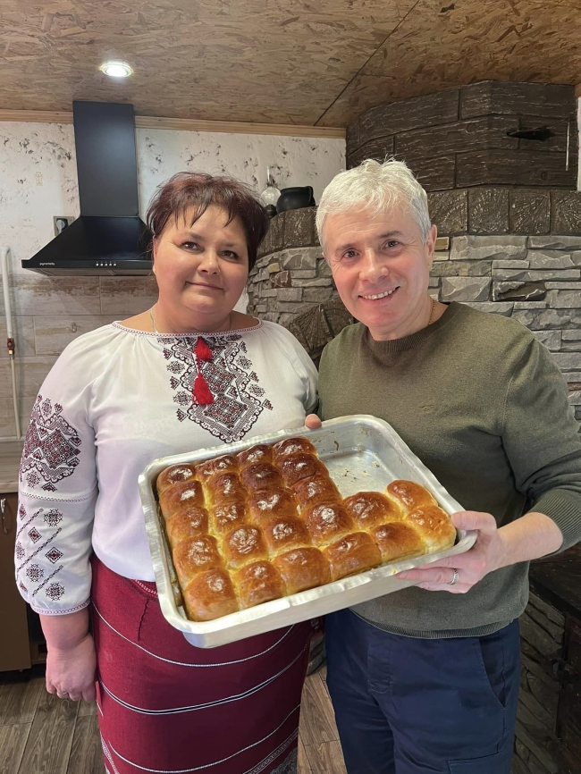 Смакота неймовірна: ці пироги з Рівненщини вже куштує вся Україна (ВІДЕО)