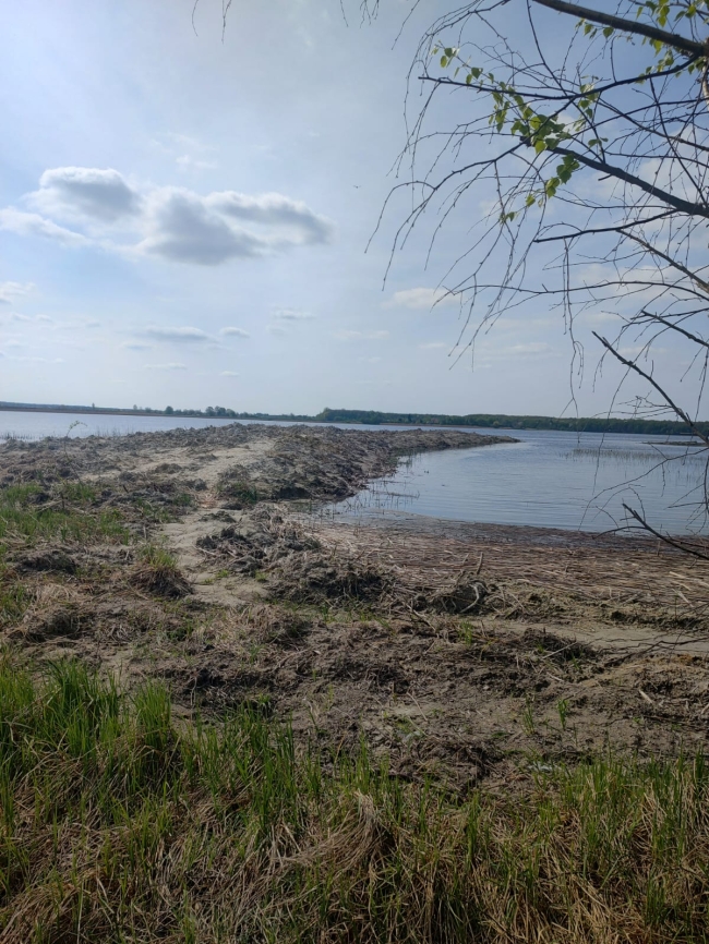 Поліція шукатиме тих, хто спорудив дамбу на Хрінницькому водосховищі