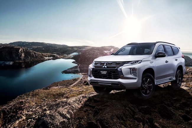 MITSUBISHI PAJERO SPORT: позашляховик зі спортивними характеристиками