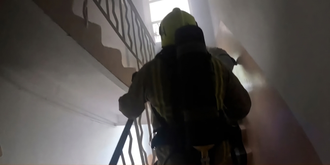 Рівняни чули вибух: 12 рятувальників евакуювали людей та гасили пожежу на Князя Острозького 