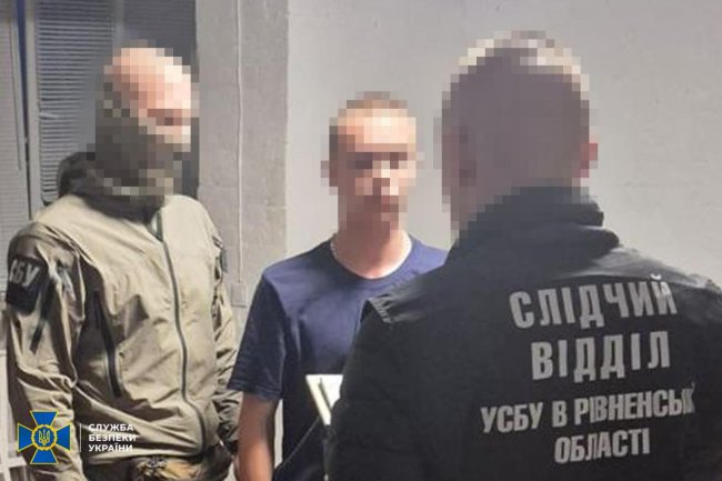 У Рівному – навала терористів (ФОТО)