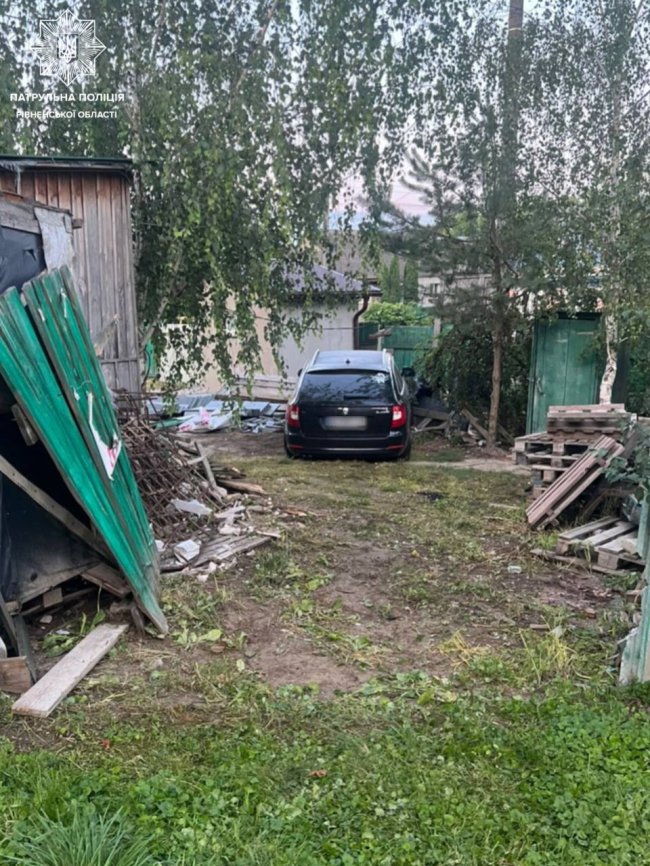 Фото - патрульна поліція Рівненщини 