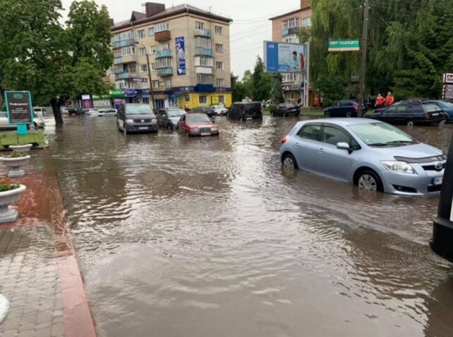 За Лебединкою збудують очисні, а до них — труби