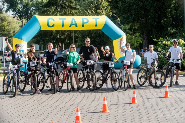 Сотня людей зареєструвались на велопробіг з Рівного, щоб купити дрони для Третьої штурмової
