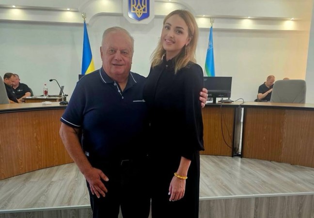 Хомко склав мандат депутата під оплески у сесійній залі