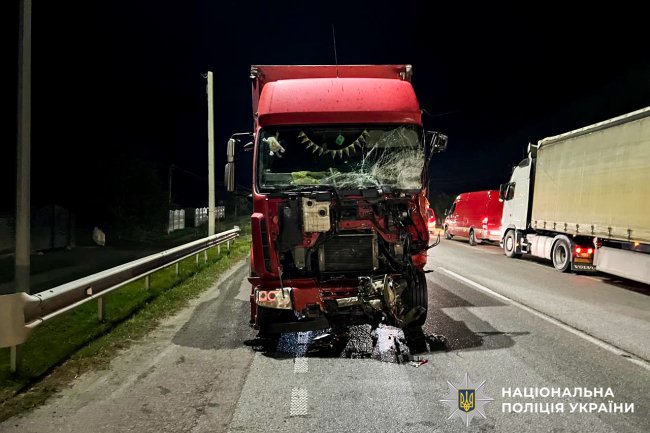 У жахливій ДТП на Дубенщині розбився водій мікроавтобуса