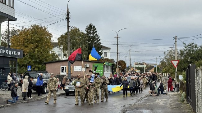 У Здолбунові поховали командира, який загинув на війні