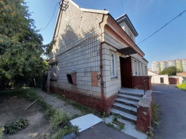 Кому потрібна будівля наркологічного стаціонару в Рівному? 